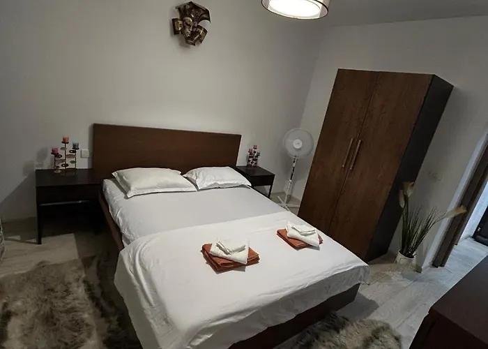 Cozy 130e By Plaza Apartmán